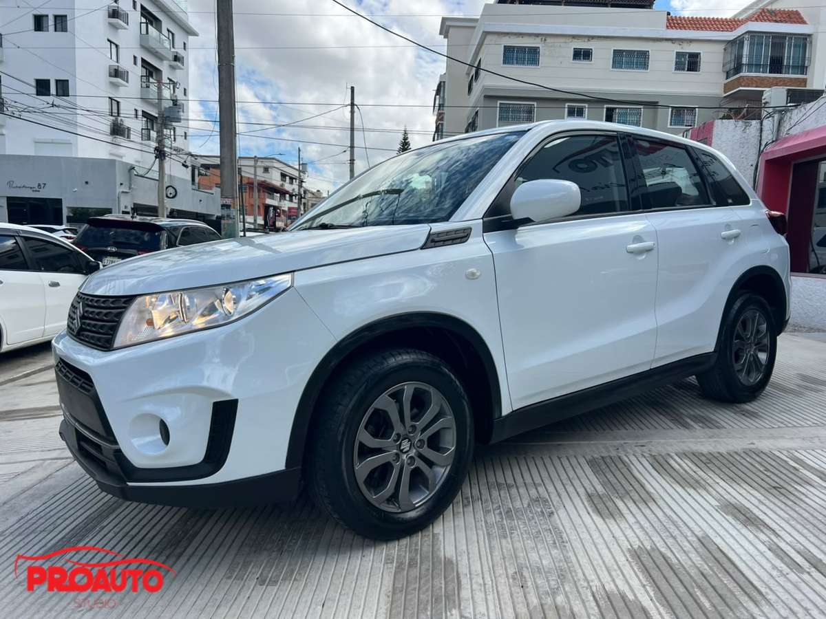 2023 Suzuki Vitara GL usado en venta por Proauto Studio