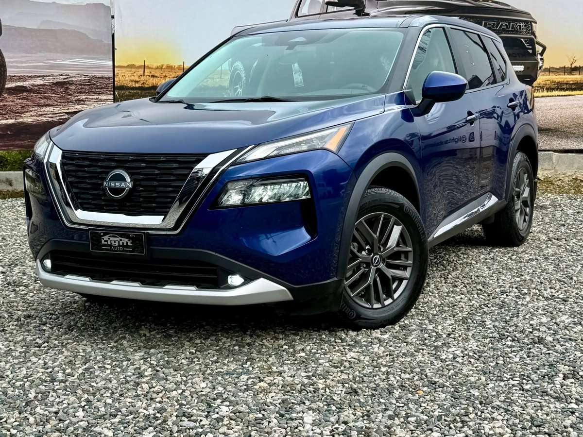 2023 Nissan Rogue SV usado en venta por Light Auto Import