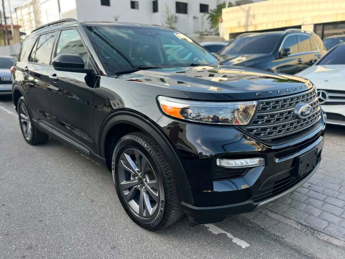 2023 Ford Explorer XLT usado en venta por Autoplace