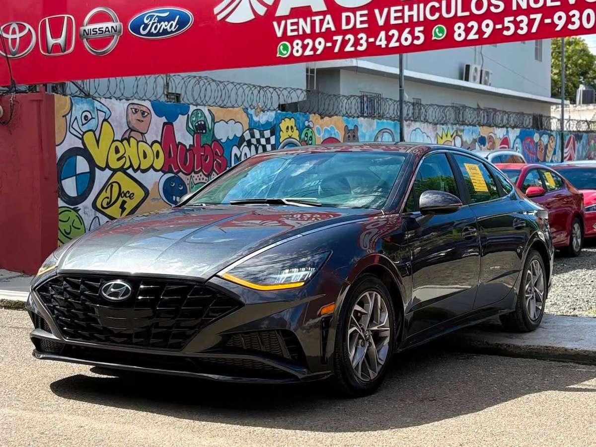 2021 Hyundai Sonata SEL usado en venta por Molina Auto Import