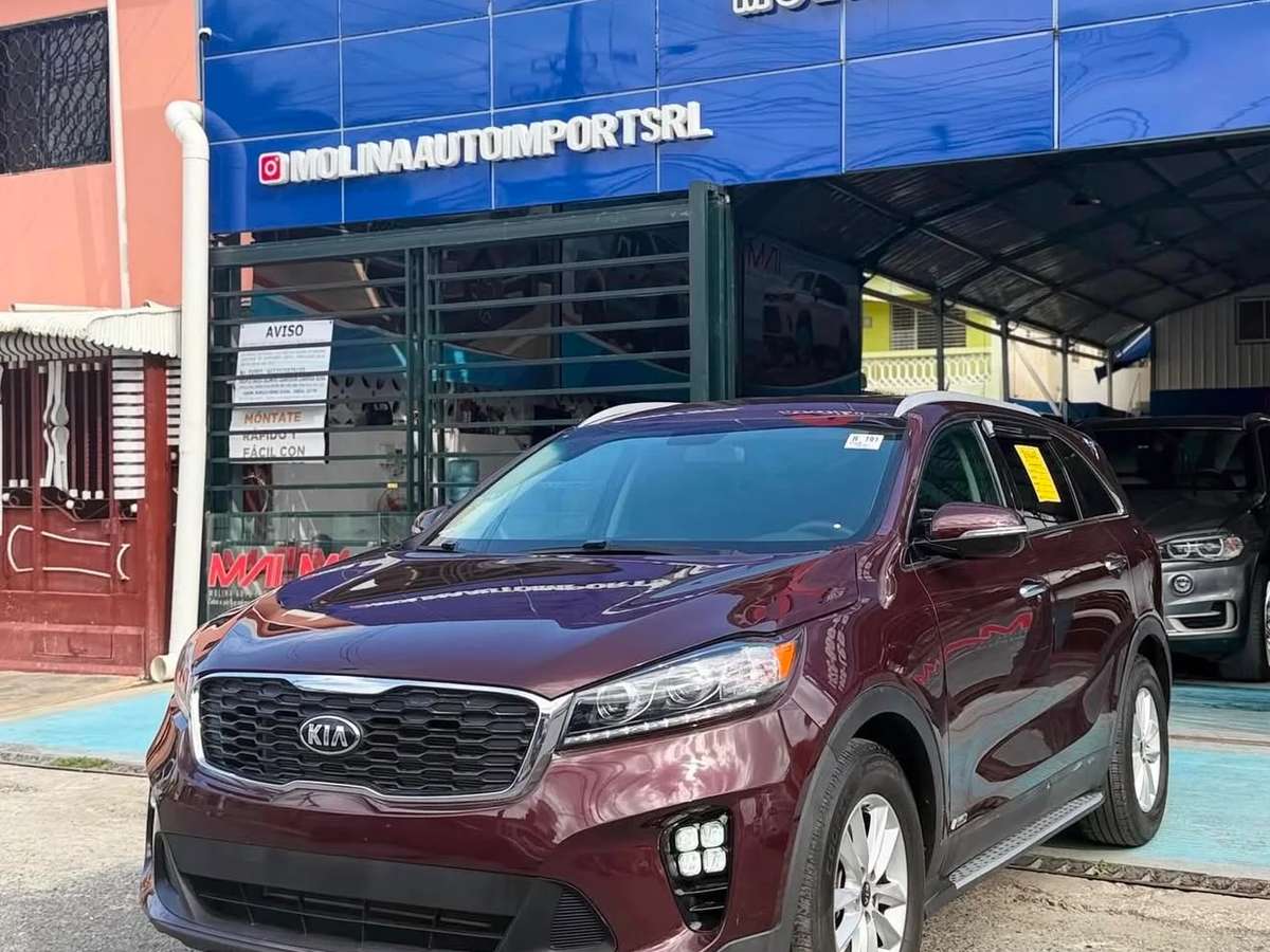 2020 Kia Sorento LX usado en venta por Molina Auto Import