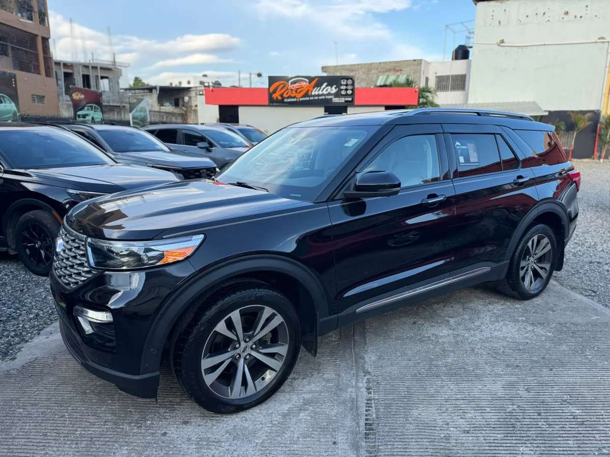 2020 Ford Explorer Platinum usado en venta por RosAutos 