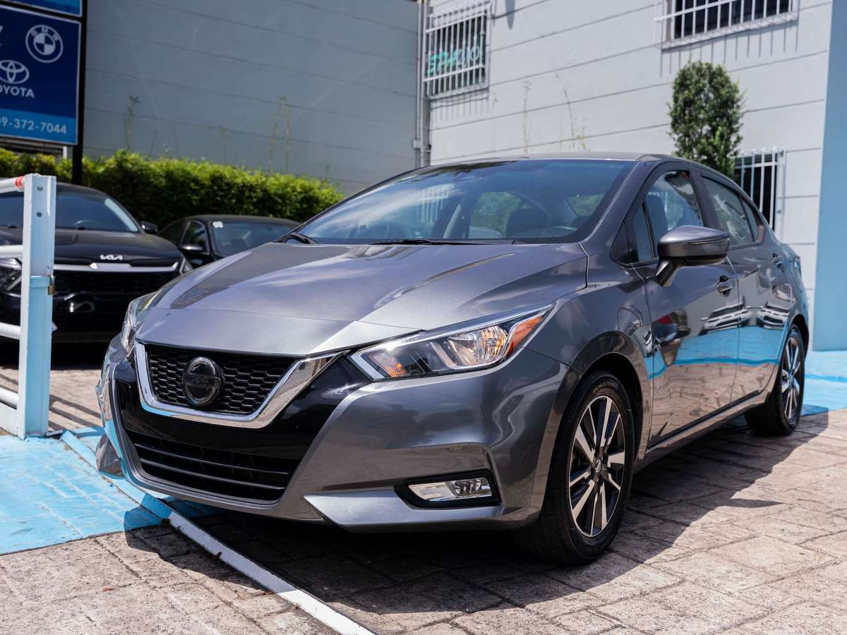 2021 Nissan Versa SV usado en venta por Afimosa Motors