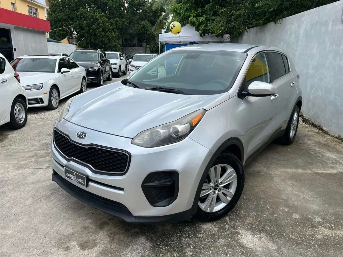 2018 Kia Sportage LX usado en venta por LORENZO AUTOS