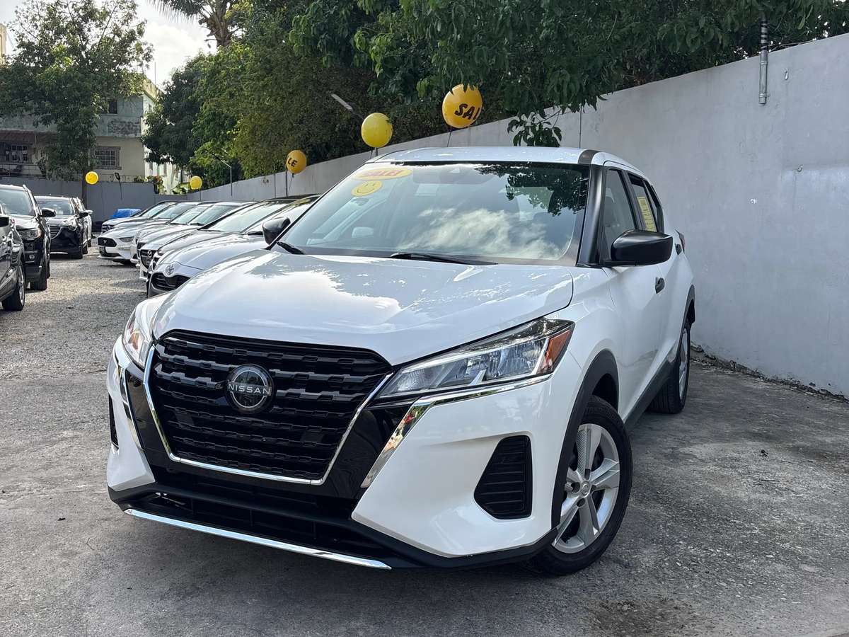 2022 Nissan Kicks usado en venta por LORENZO AUTOS