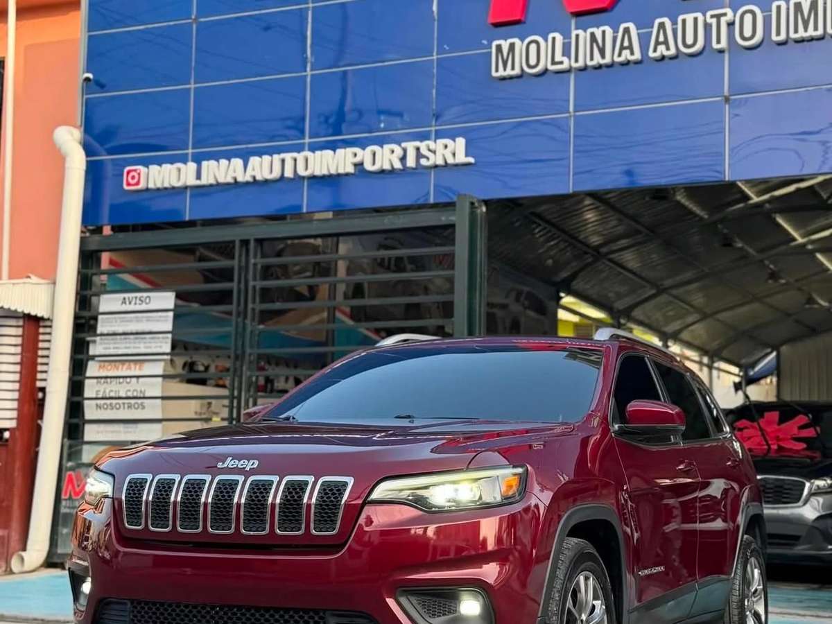 2019 Jeep Cherokee Latitude Plus usado en venta por Autologo