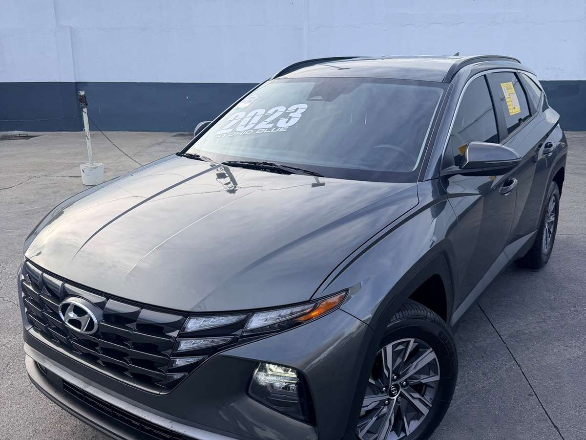 2023 Hyundai Tucson EXCLUSIVE usado en venta por Inversiones los Olivos Auto Import
