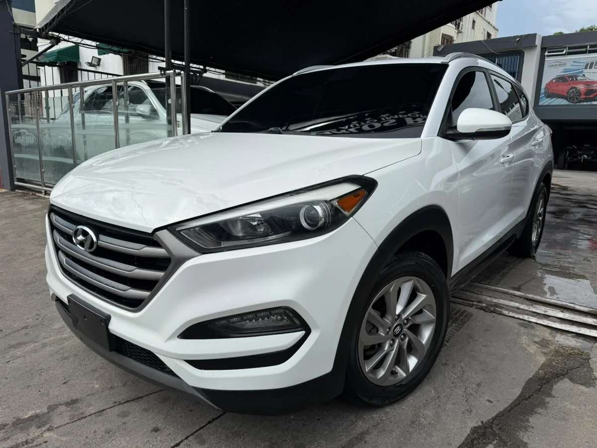 2016 Hyundai Tucson ECO 1.6 TURBO usado en venta por Carlos Rosa Auto Import