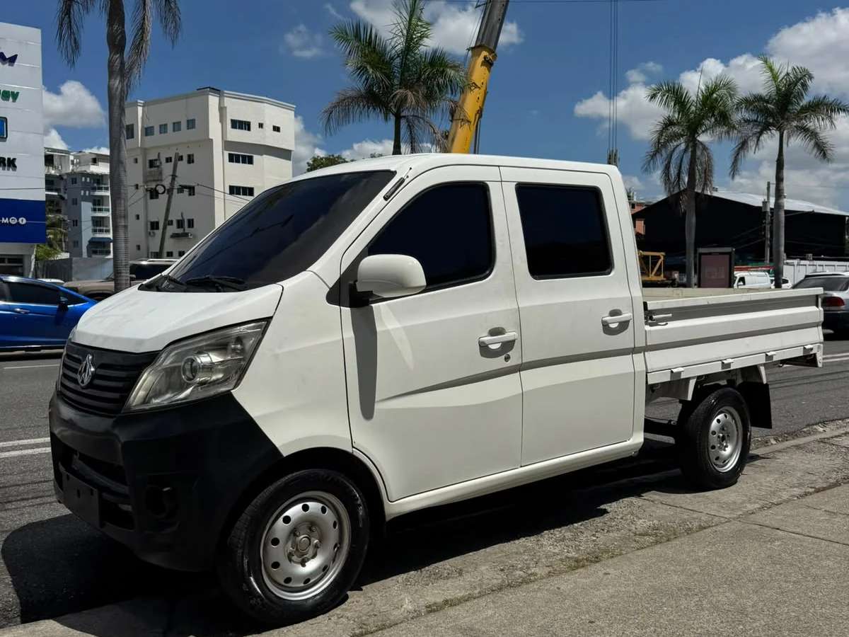 2023 Changan Star 5 usado en venta por Auto Outlets By We