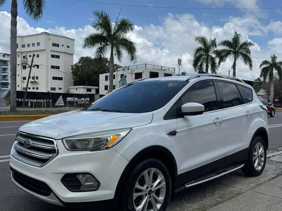 2017 Ford Escape usado en venta por Auto Outlets By We