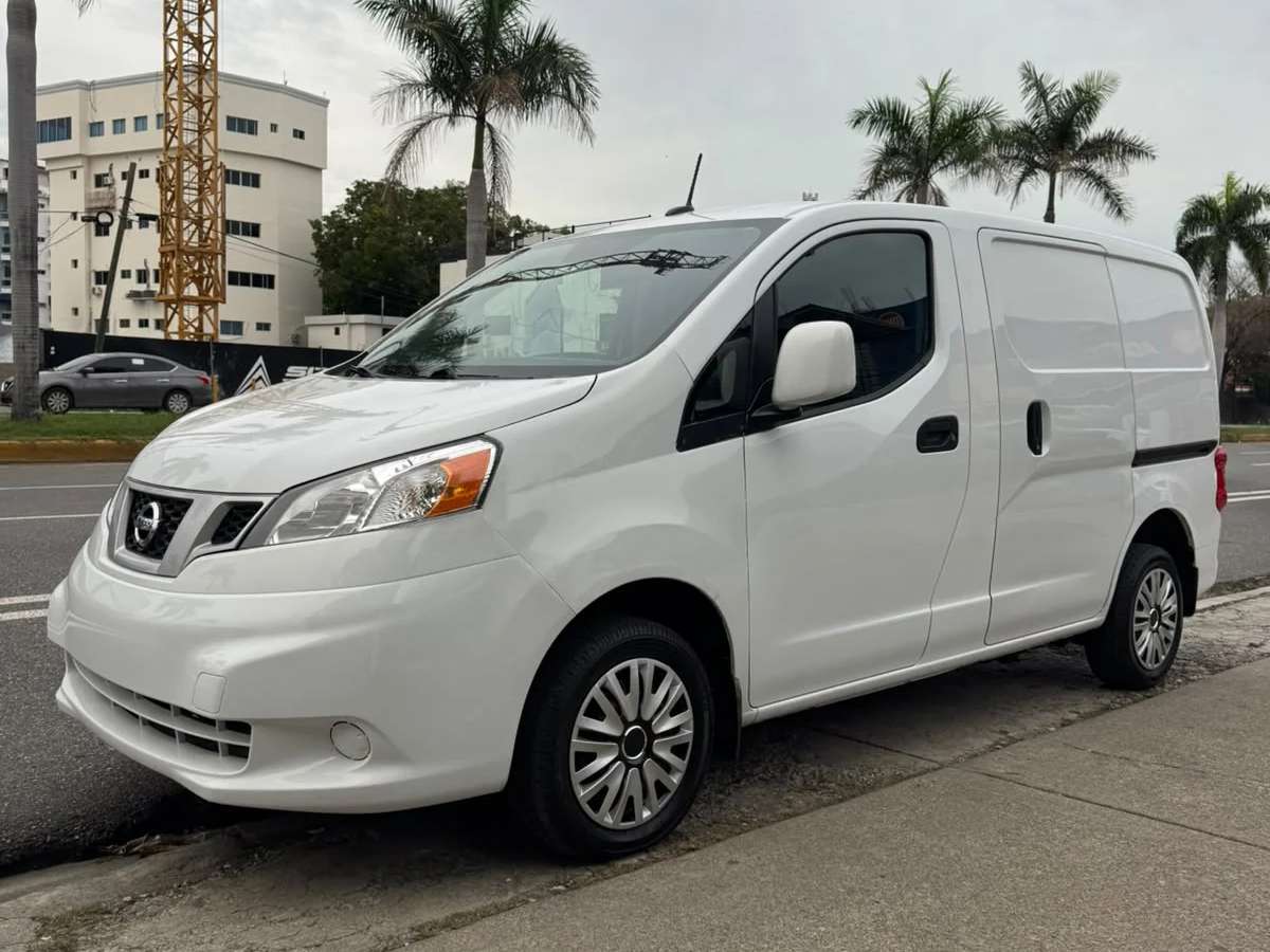 2021 Nissan NV 200 usado en venta por Auto Outlets By We