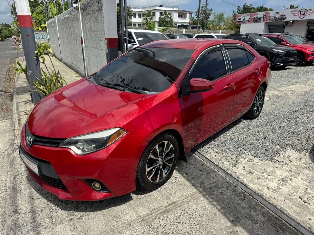 2014 Toyota Corolla LE usado en venta por Demorizi Autos 