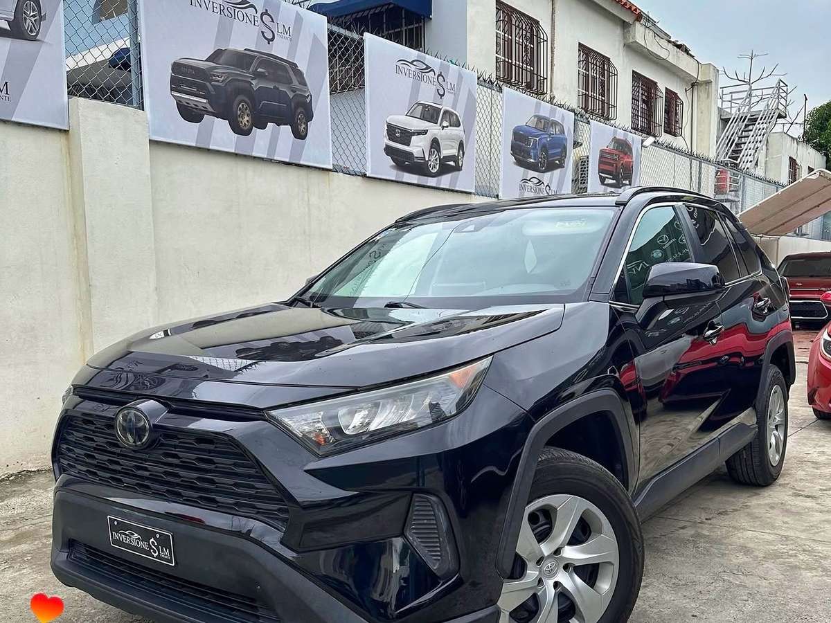 2020 Toyota RAV4 LE nuevo en venta por Inversiones LM Ynfante