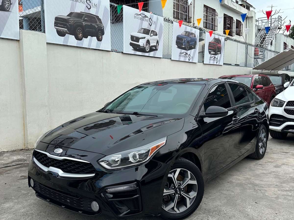 2020 Kia Forte LXS usado en venta por Inversiones LM Ynfante