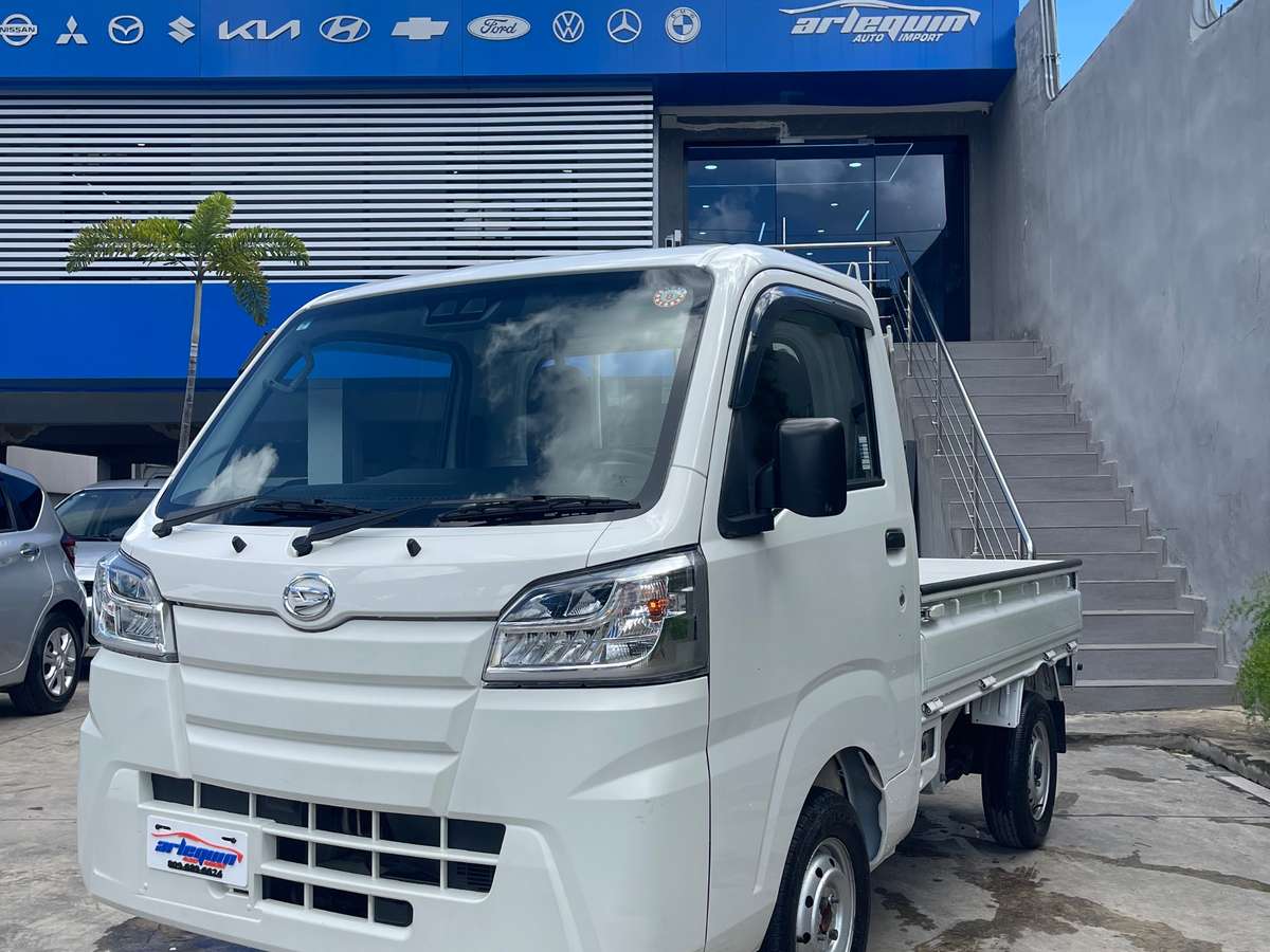 2020 Daihatsu Hijet usado en venta por Arlequín Auto Import 
