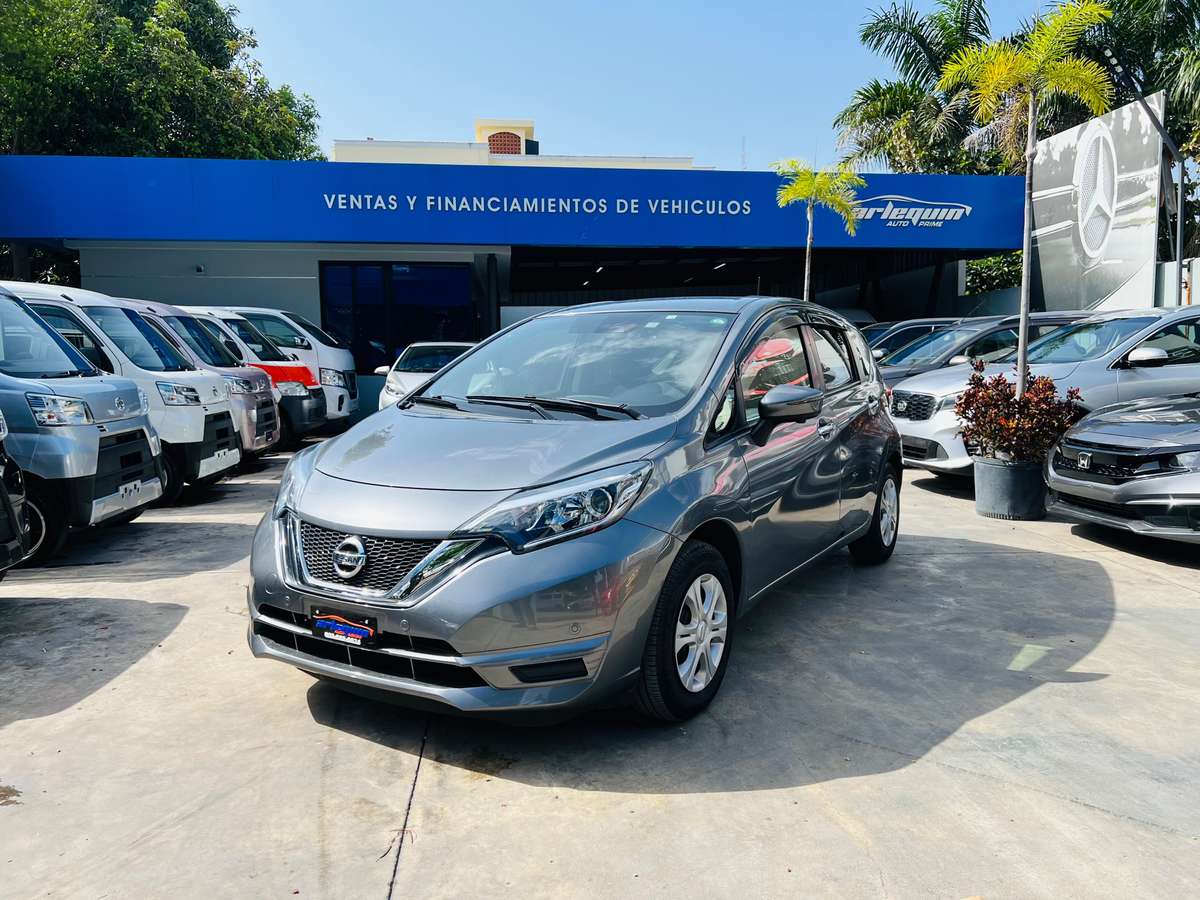 2020 Nissan Note SV usado en venta por Arlequín Auto Import