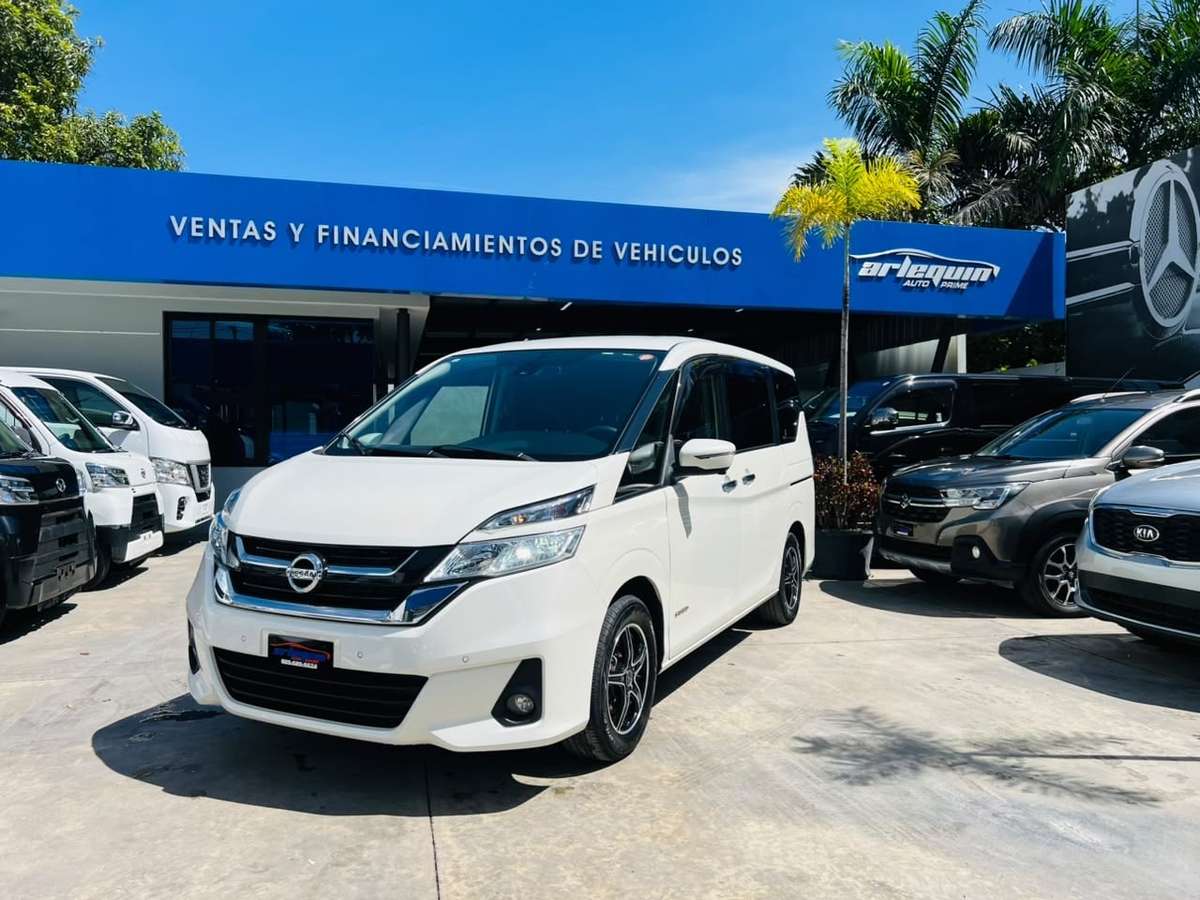 2020 Nissan Serena usado en venta por Arlequín Auto Import 