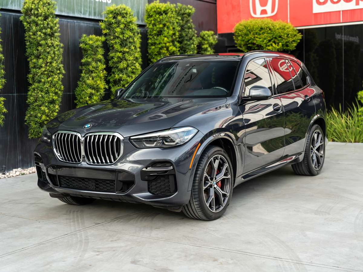 2022 BMW X5 sDrive40i usado en venta por RAM MEGA AUTOS