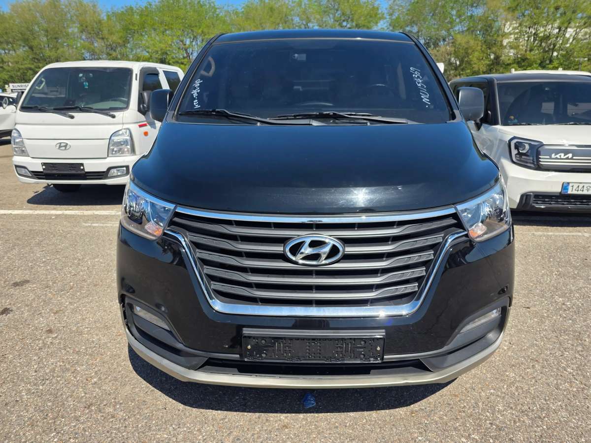 2021 Hyundai Starex usado en venta por Dongbook Movility RD (vehiculos al por mayor)