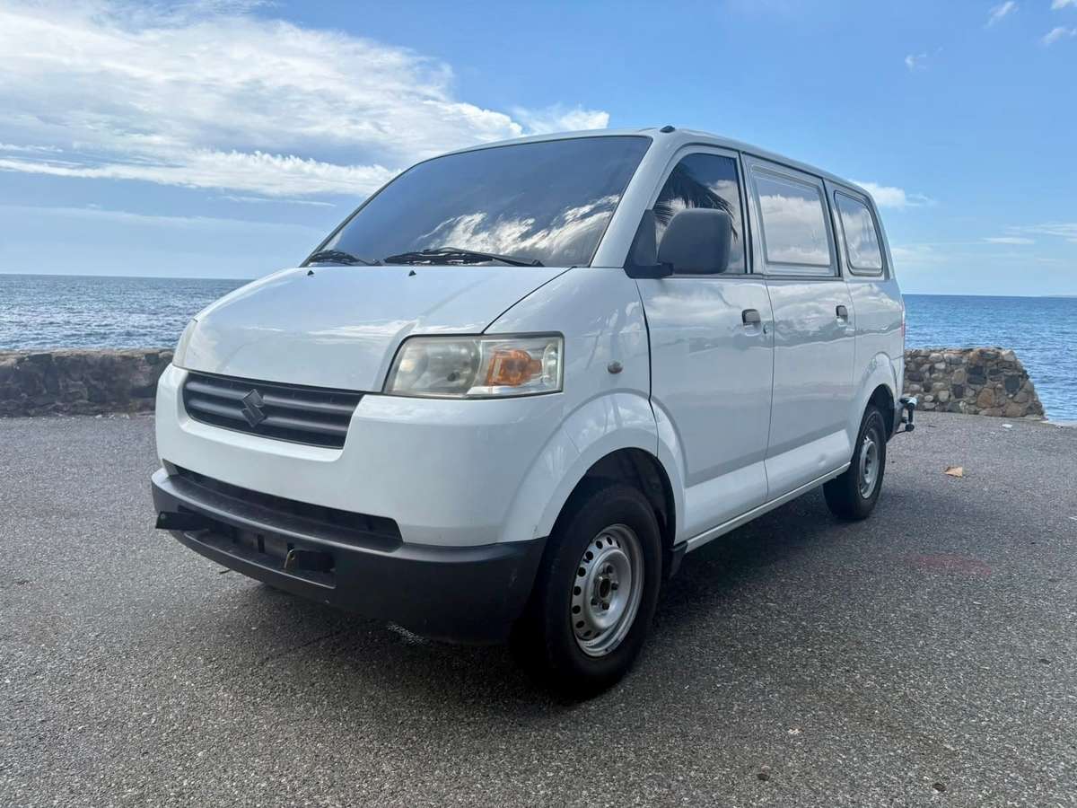 2018 Suzuki APV Carga usado en venta por S&M Motors