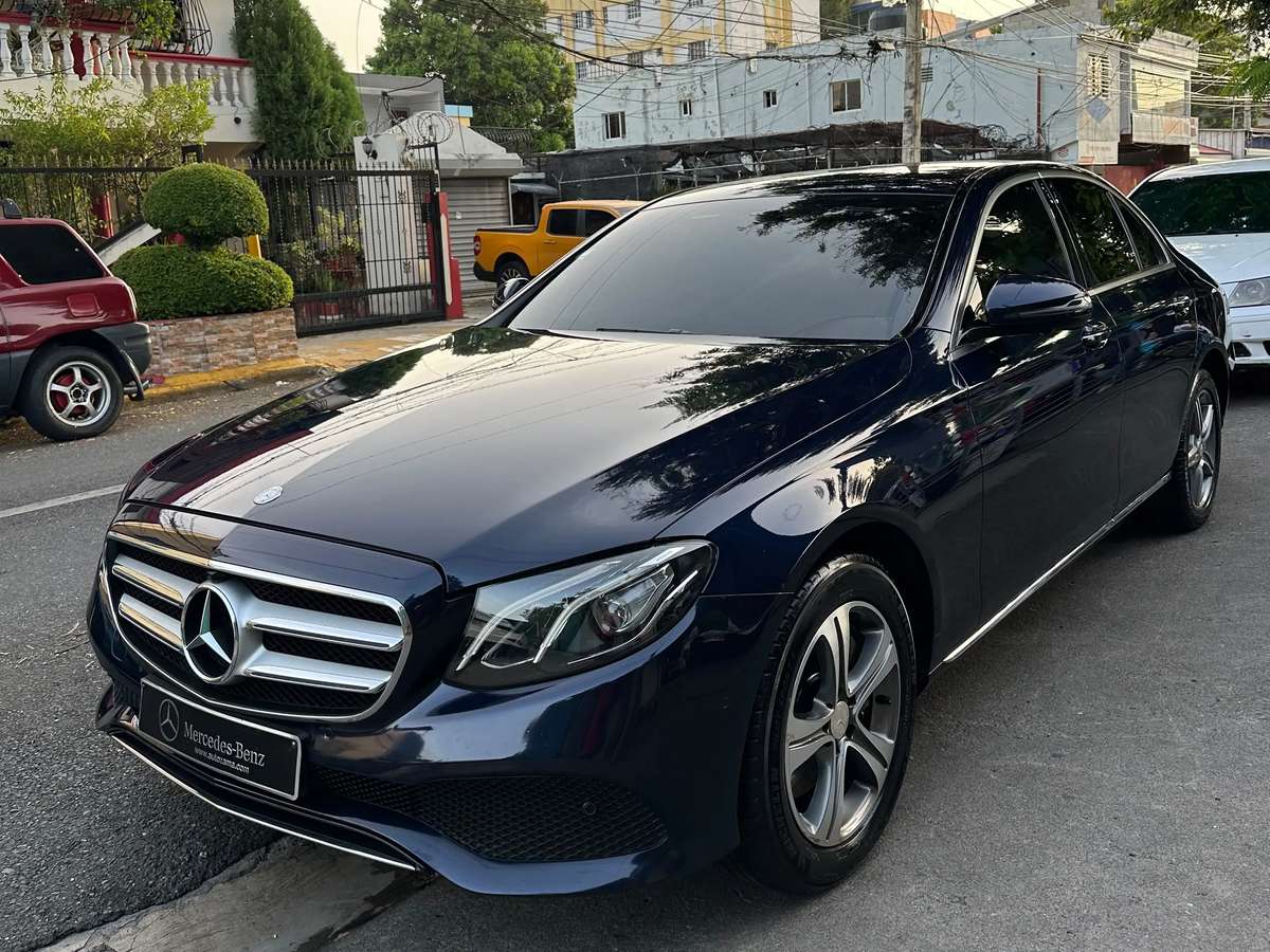 2017 Mercedes Benz E 300 usado en venta por AJ Auto Import 