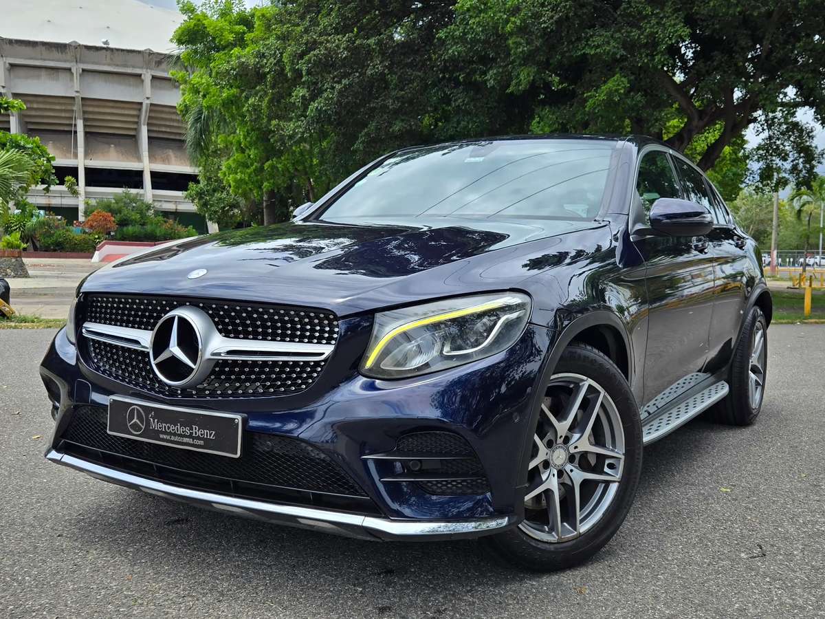 2017 Mercedes Benz GLC 250 4Matic Coupe usado en venta por AJ Auto Import 