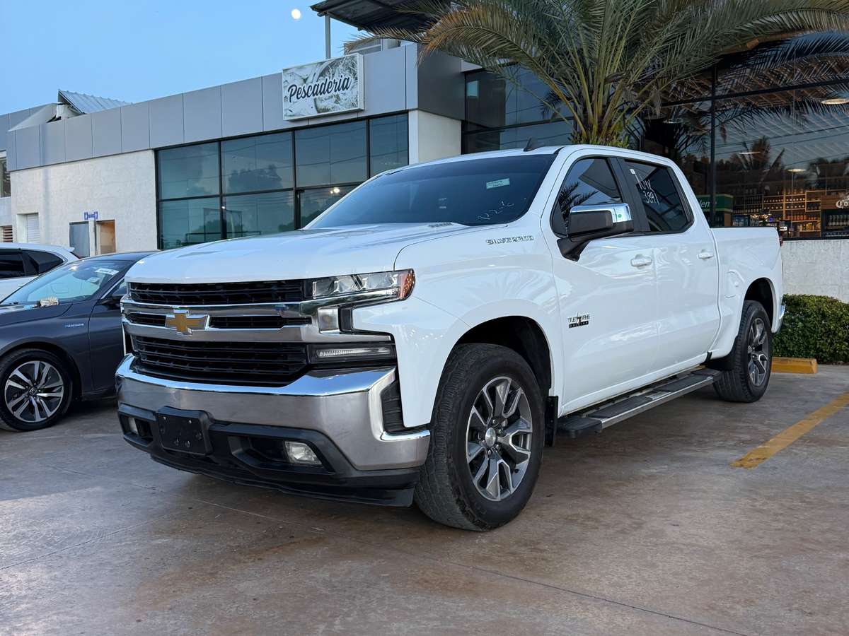 2021 Chevrolet Silverado LT DURAMAX usado en venta por González y De los Santos Auto Import