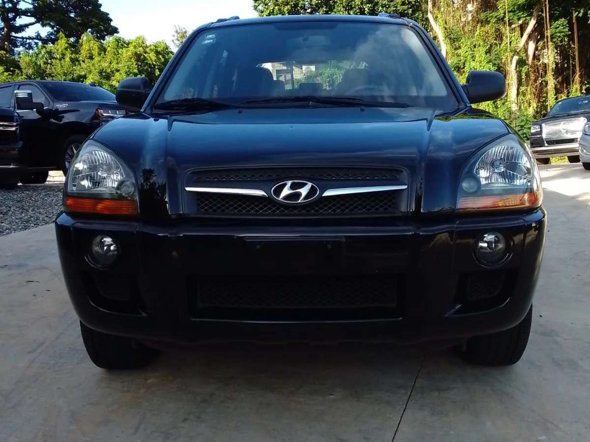 2010 Hyundai Tucson usado en venta por IV AUTOS