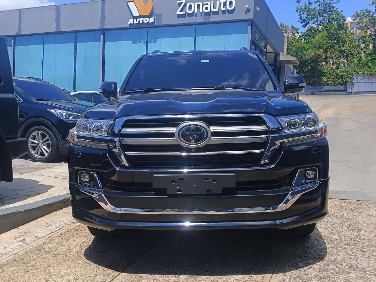 2019 Toyota Land Cruiser 200 VX-R usado en venta por IV AUTOS