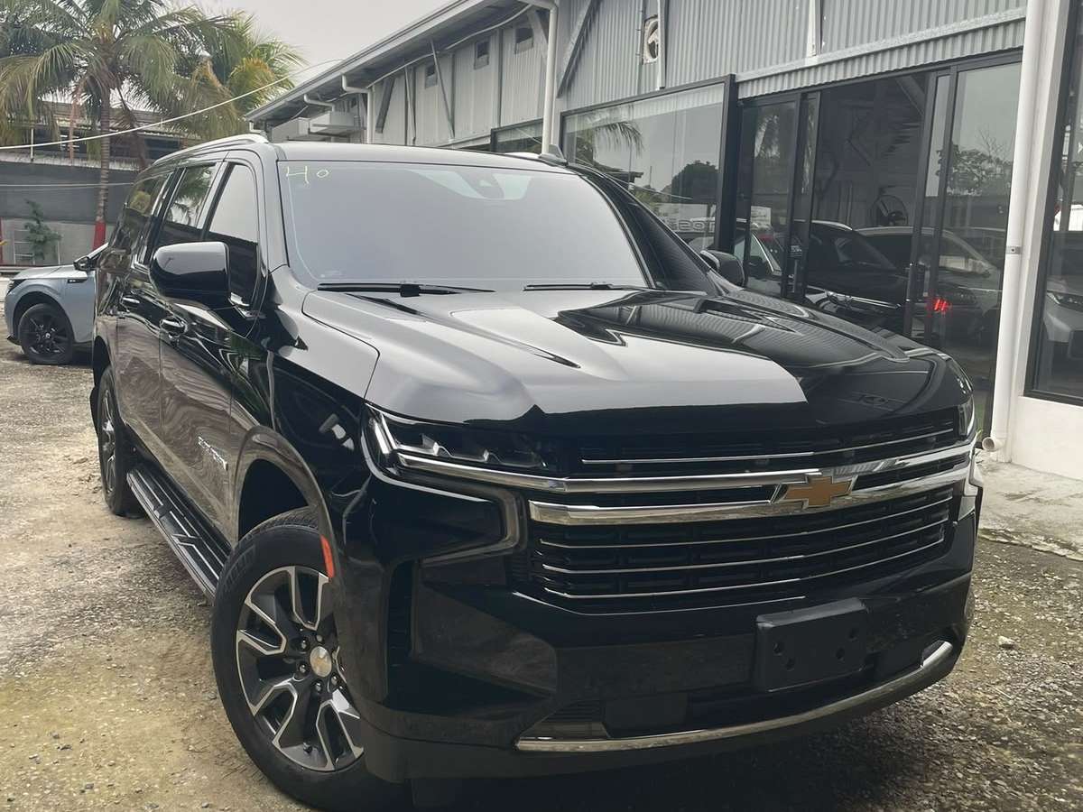 2021 Chevrolet Suburban LTZ usado en venta por A.R GRULLON AUTOS