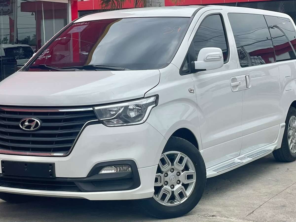 2020 Hyundai Starex usado en venta por A.R GRULLON AUTOS