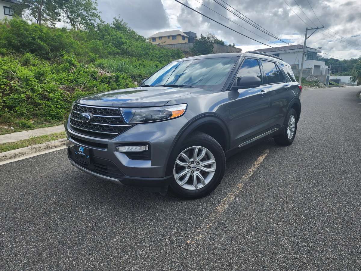 2022 Ford Explorer XLT usado en venta por Autofesa