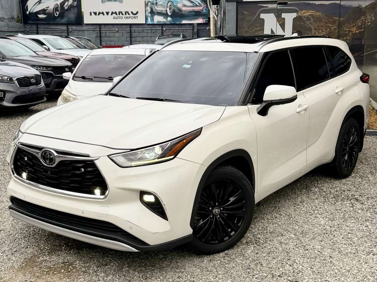 2021 Toyota Highlander Platinum usado en venta por Navarro Auto Import