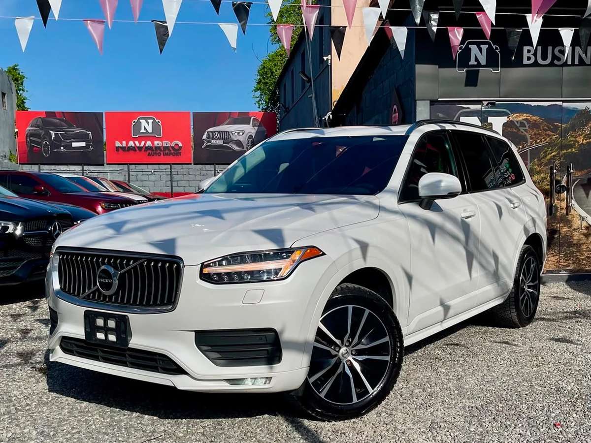 2020 Volvo XC90 Momentum T6 usado en venta por Navarro Auto Import