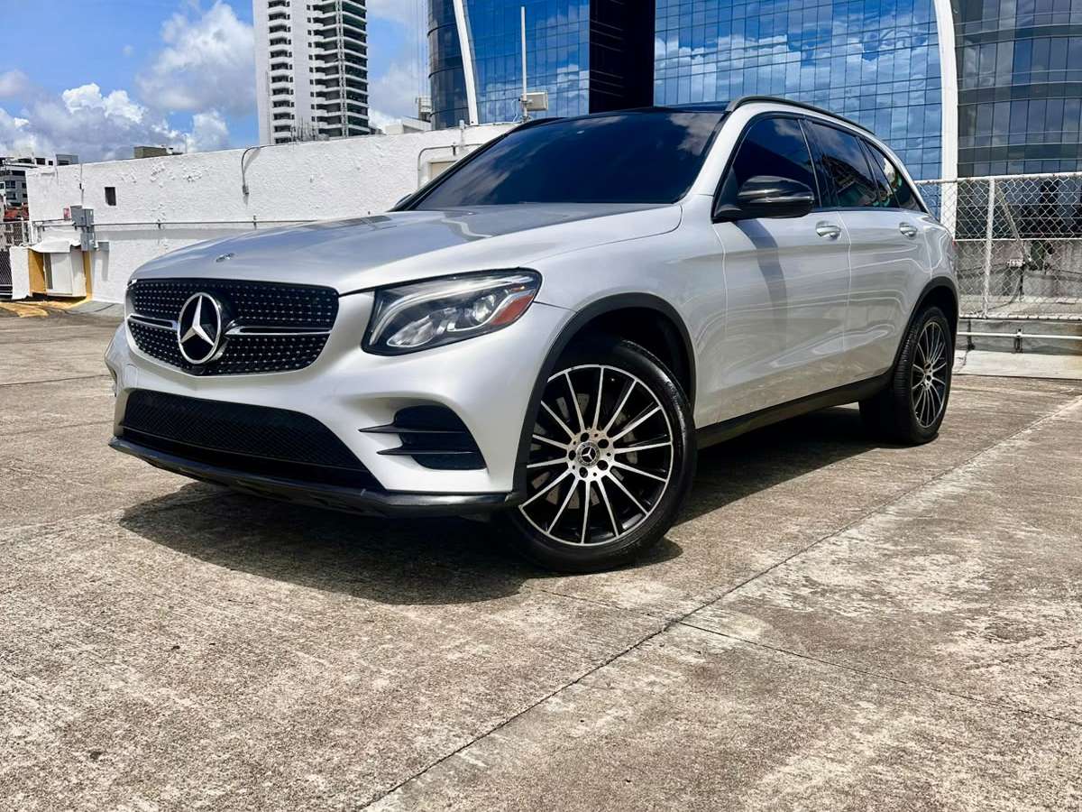2018 Mercedes Benz GLC 300 usado en venta por AUTO BOUTIQUE