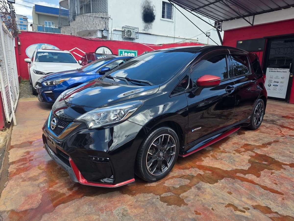 2018 Nissan Note Nismo usado en venta por BLUE PRINT AUTO MALL