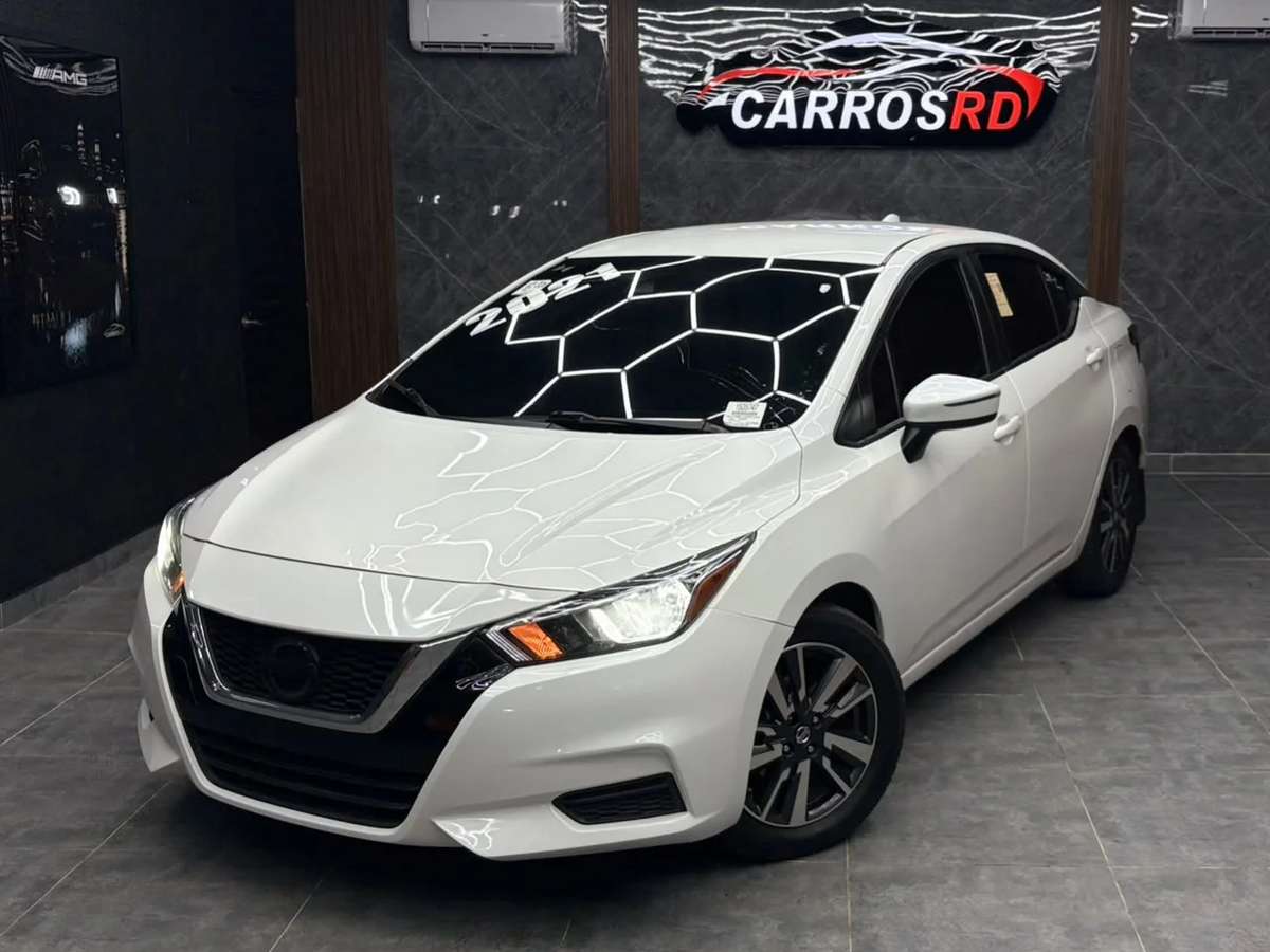 2021 Nissan Versa SV usado en venta por Enyer Eduardo Acosta Suárez 