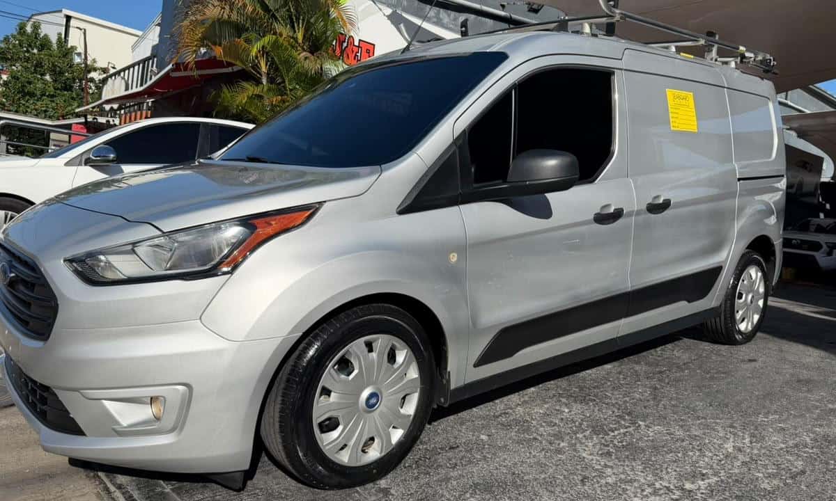2022 Ford Transit Connect usado en venta por J Y E AUTOMOVIL