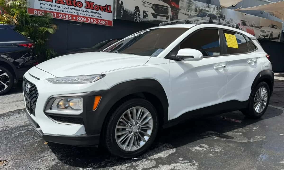 2021 Hyundai KONA SEL usado en venta por J Y E AUTOMOVIL