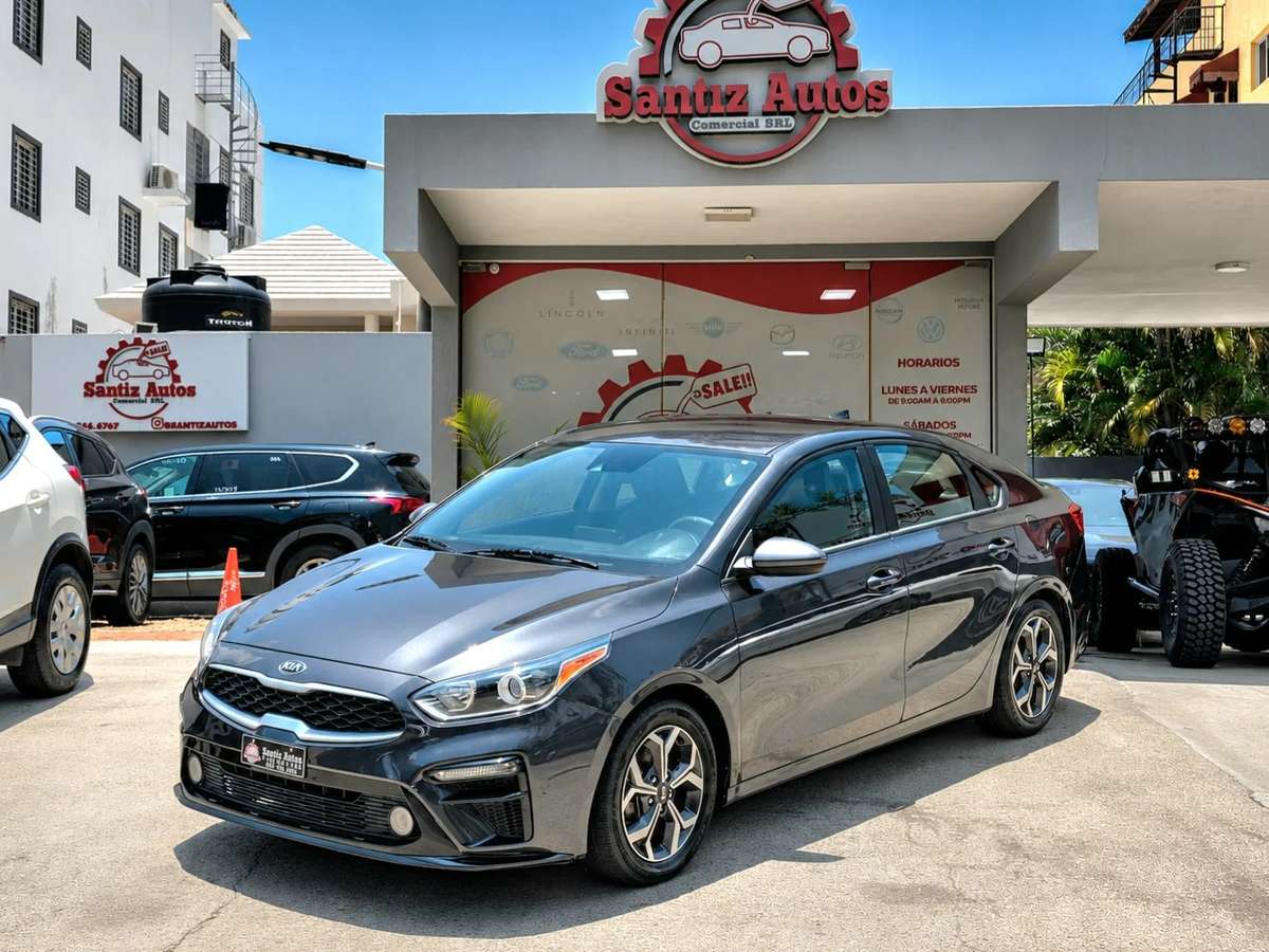 2020 Kia Forte LXS usado en venta por Santiz Autos Comercial 