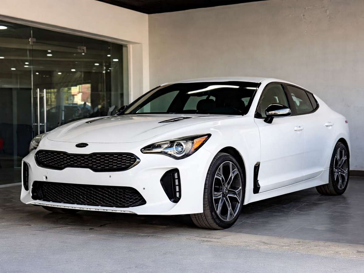 2020 Kia Stinger GT usado en venta por ARPS AUTO SALE 
