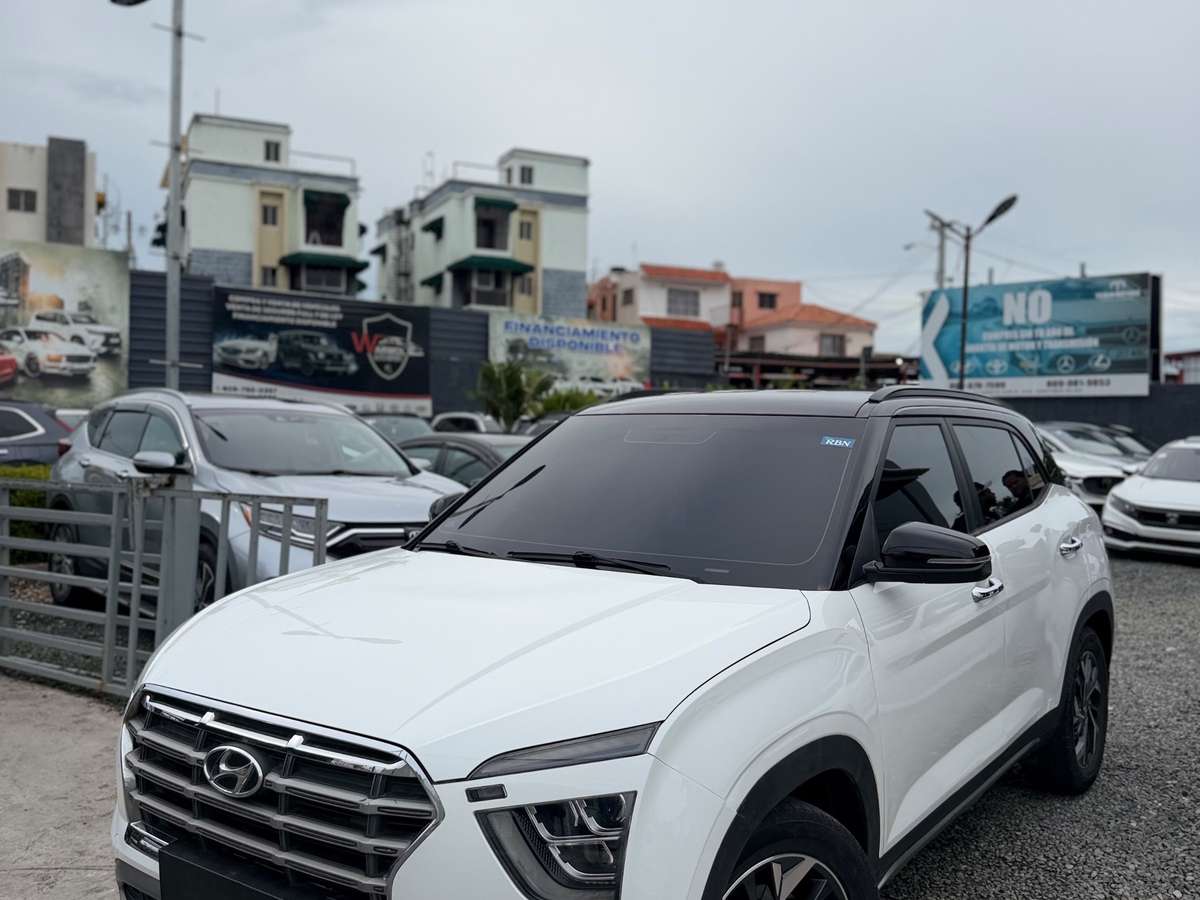 2023 Hyundai Cantus Full usado en venta por Yadhira Fidel