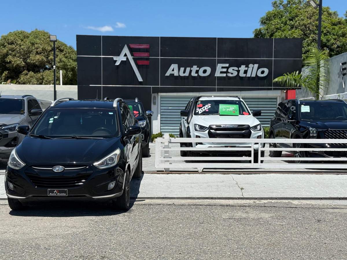 2014 Hyundai Tucson SE usado en venta por AUTO ESTILO SRL