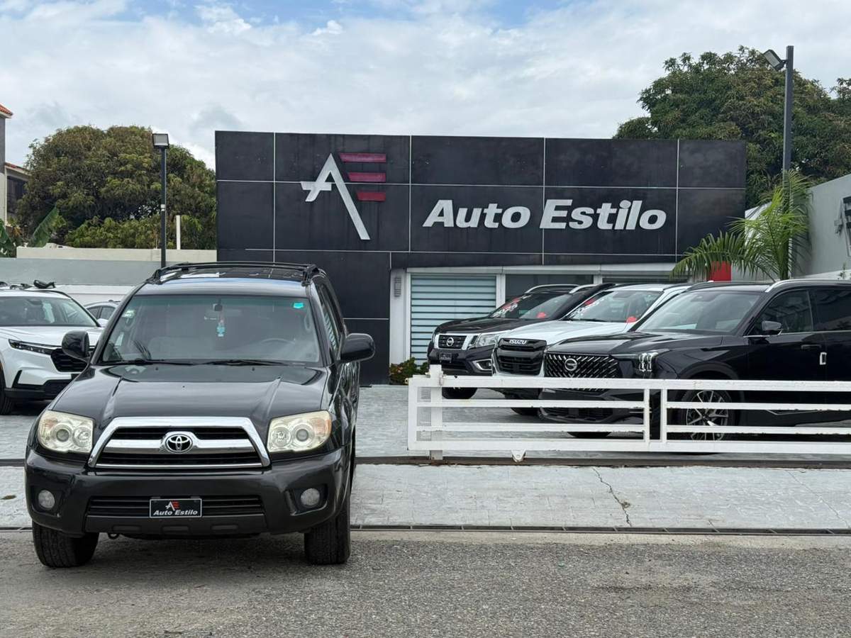 2009 Toyota 4Runner SR5 usado en venta por AUTO ESTILO SRL