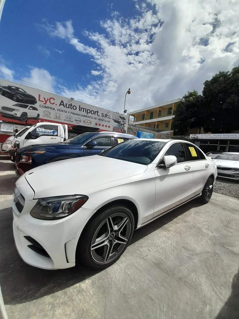 2019 Mercedes Benz C 300 nuevo en venta por L y C AUTO IMPORT