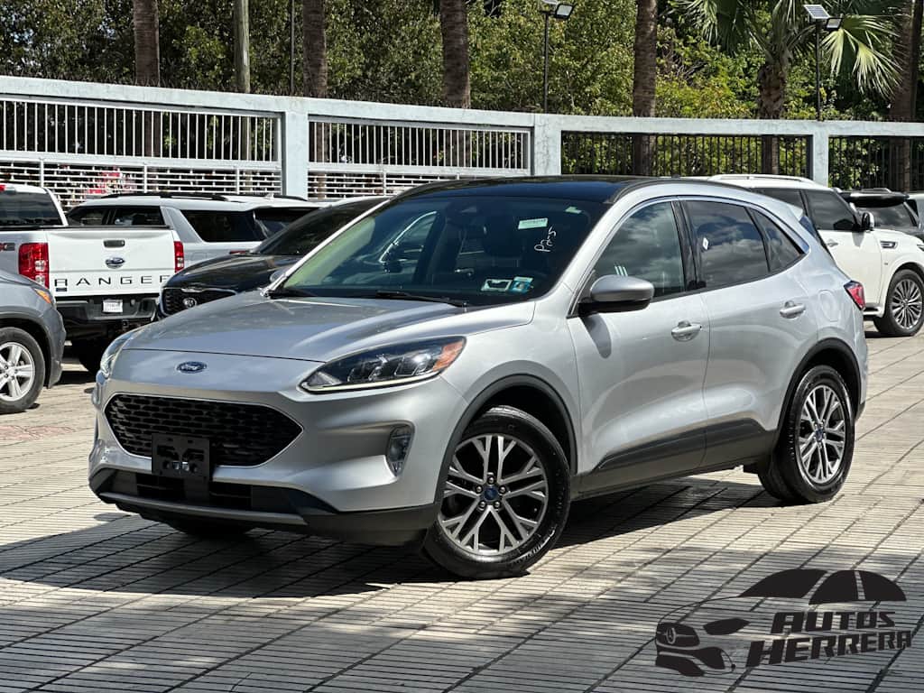 2020 Ford Escape SEL usado en venta por Autos Herrera