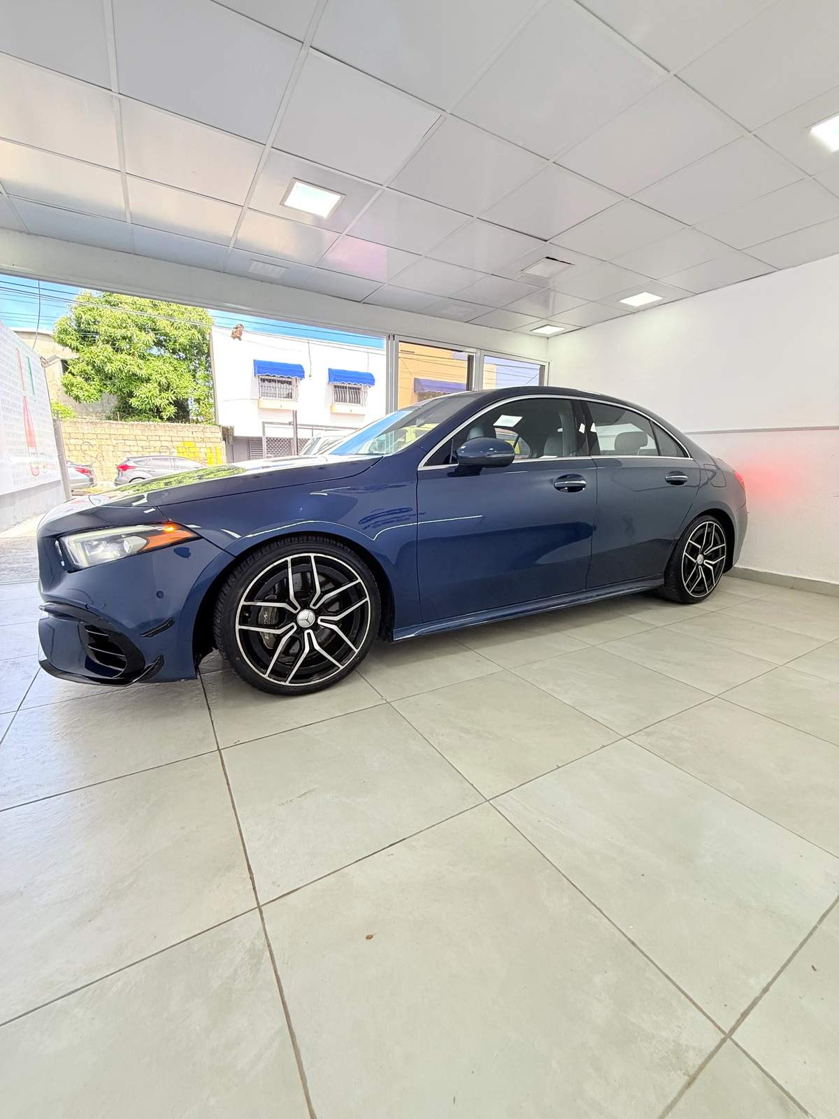 2021 Mercedes Benz A 35 AMG usado en venta por Car’s And Home’s On Sale Chos SRL