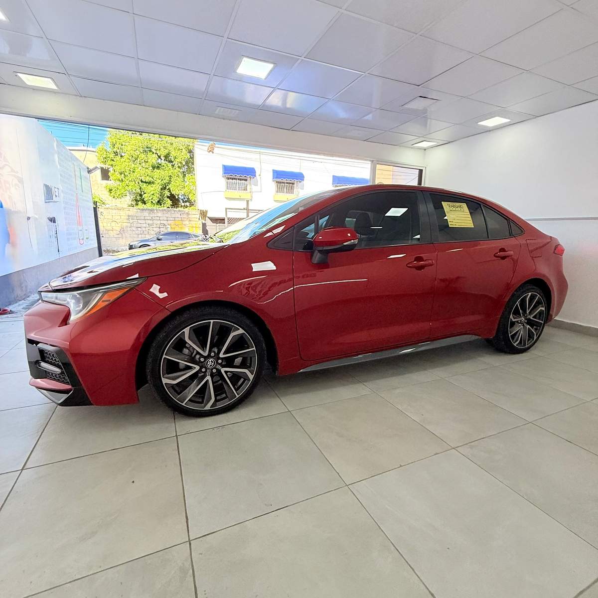 2020 Toyota Corolla SE, CVT, w/Premium pkg usado en venta por Car’s And Home’s On Sale Chos SRL