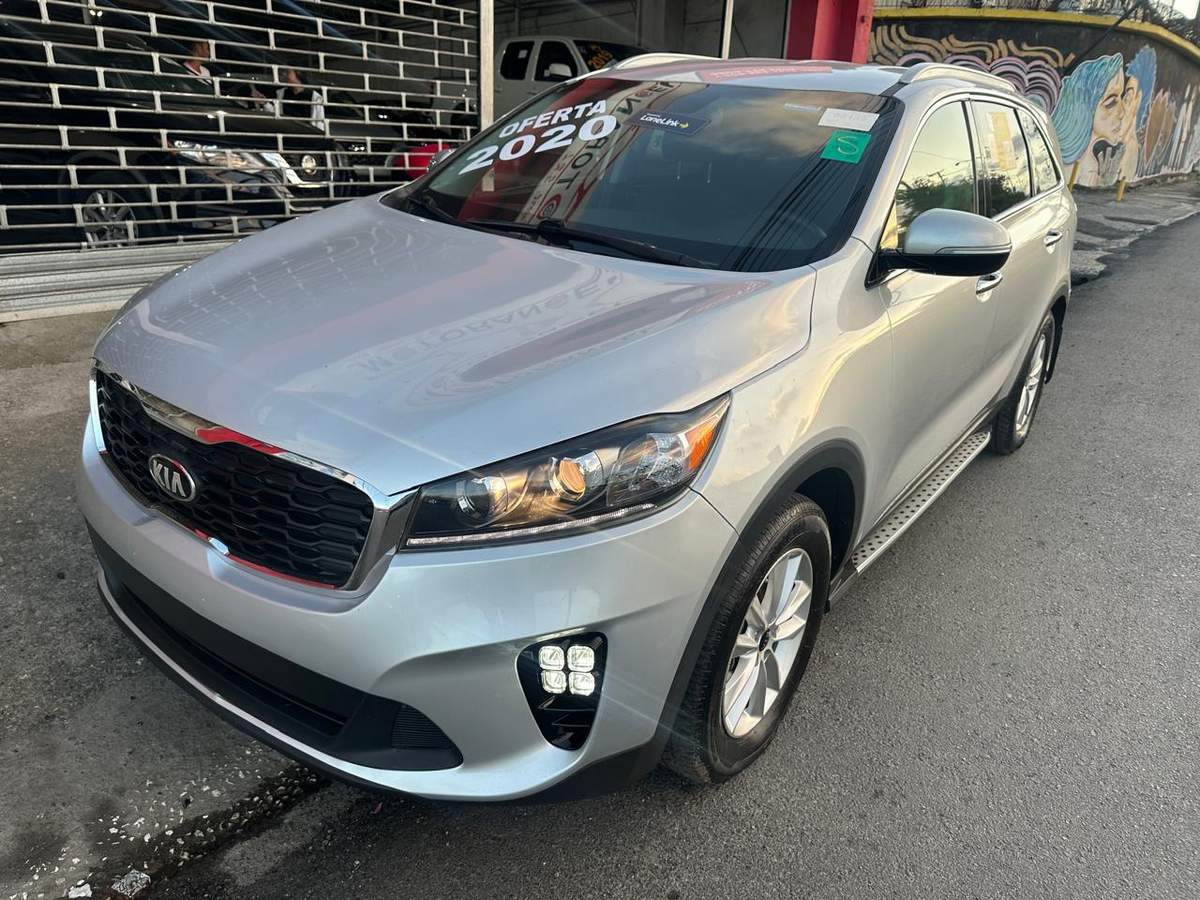 2020 Kia Sorento LX usado en venta por MOTORANGEL AUTO IMPORT S.R.L