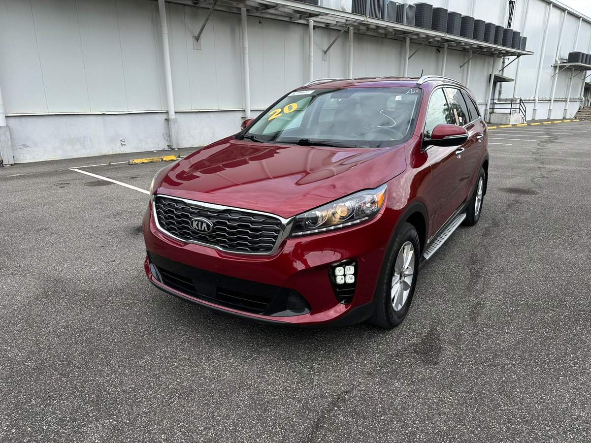 2020 Kia Sorento LX usado en venta por DAUTOSA, SRL